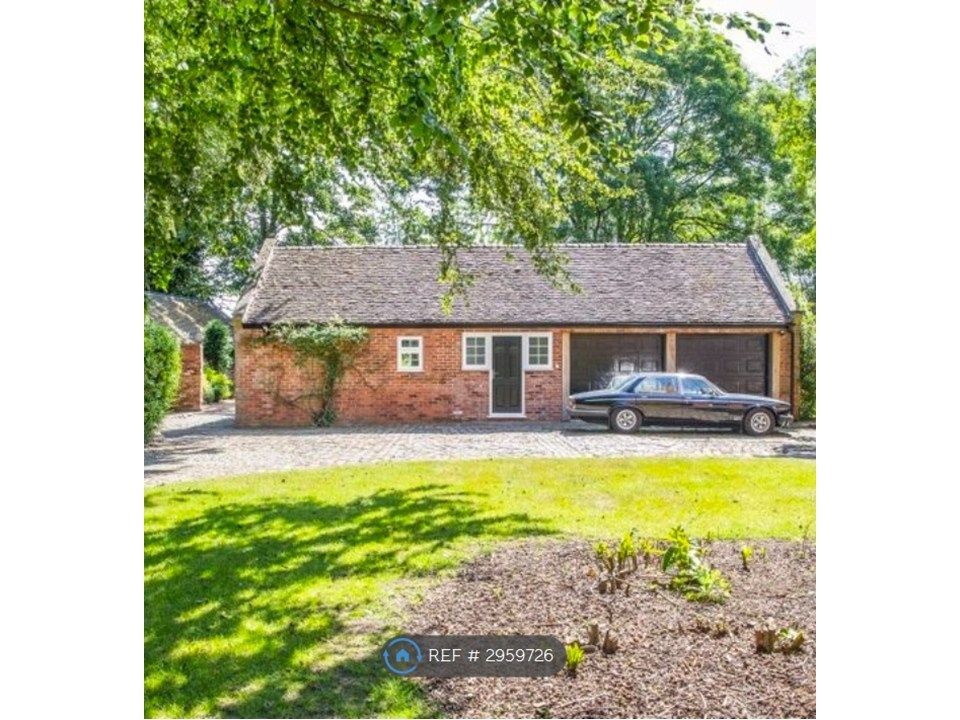 Property photo 3 of 12