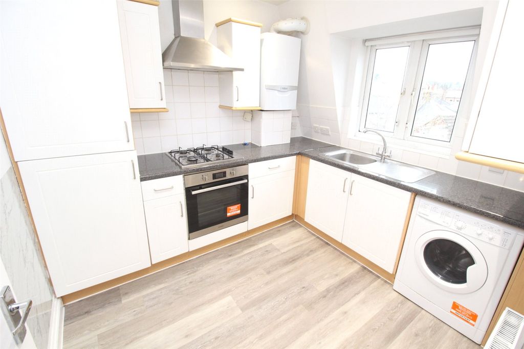 Property photo 3 of 6 Picture No. 01