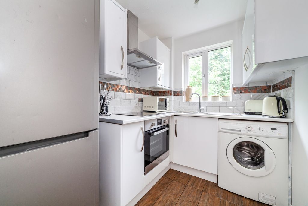 Property photo 2 of 15 Kitchen