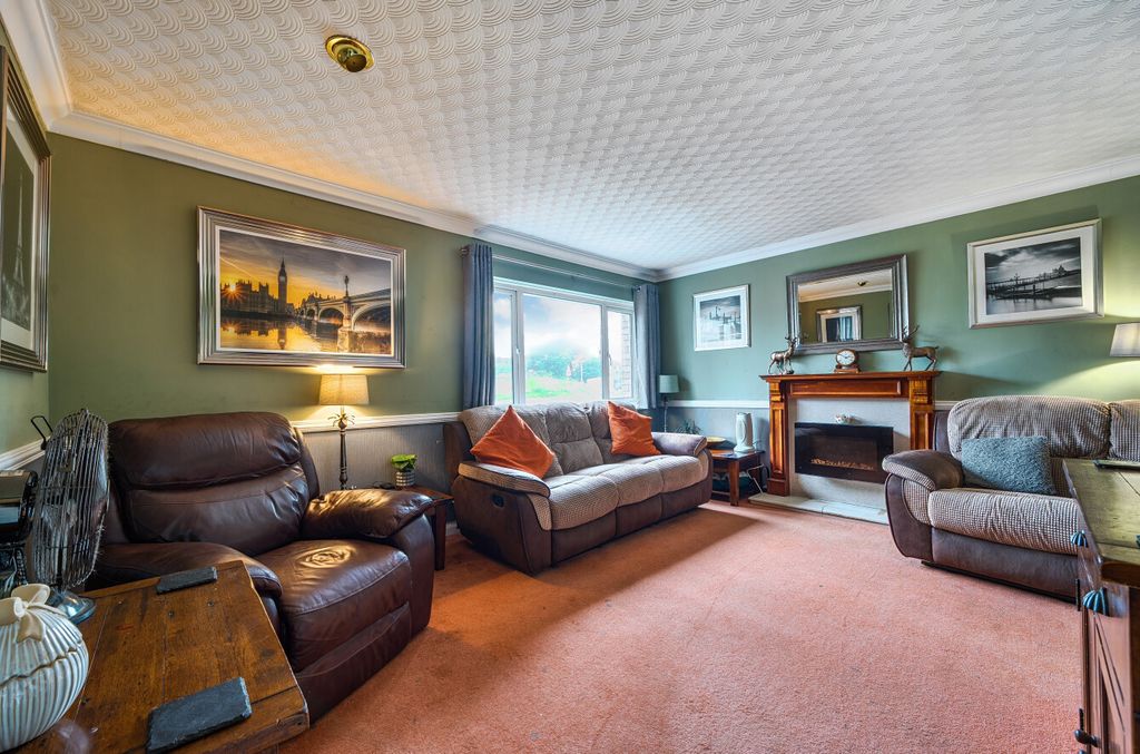 Property photo 3 of 15 1479155-13-6A32c6...