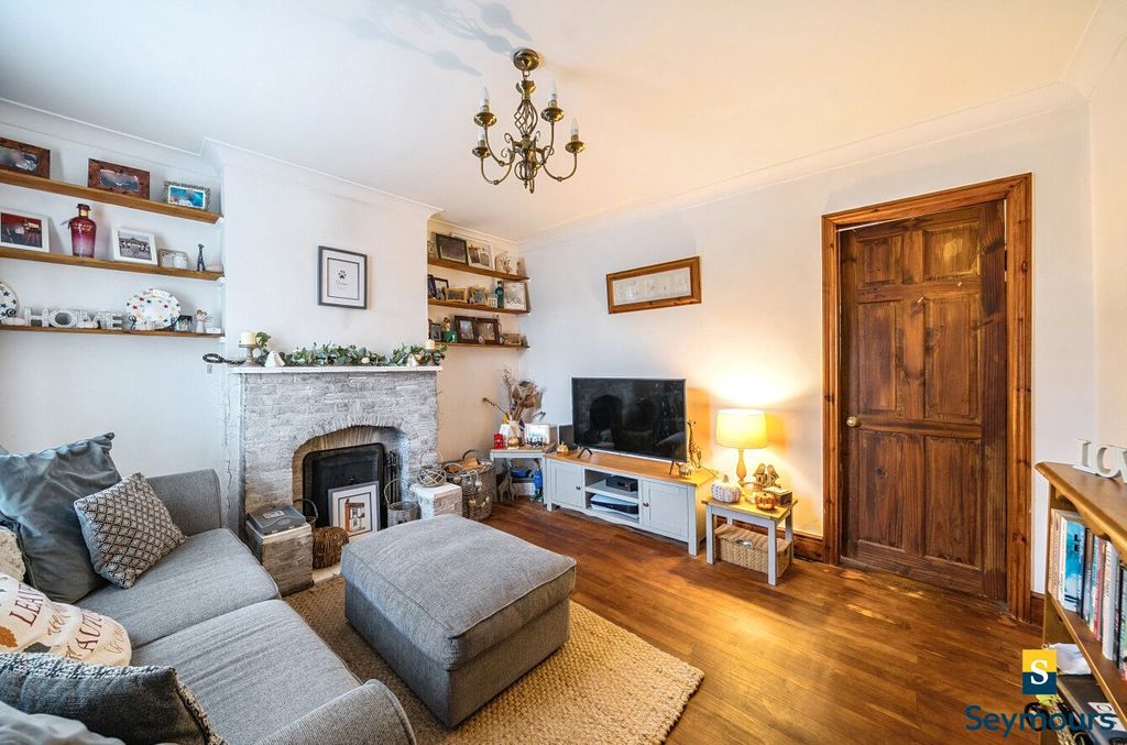 Property photo 2 of 15 Living Room