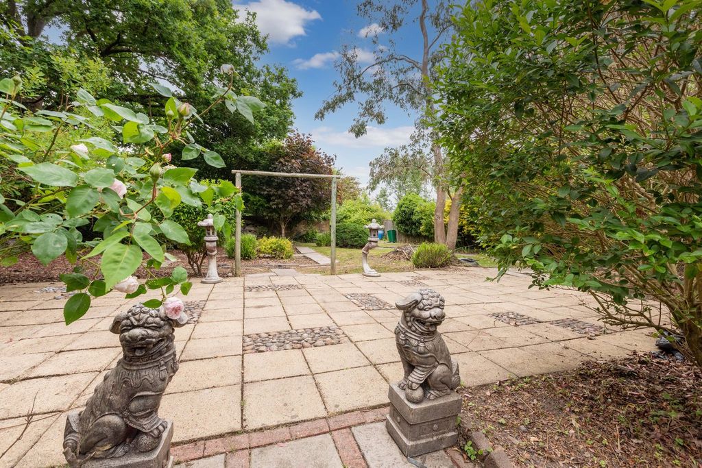 Property photo 3 of 22