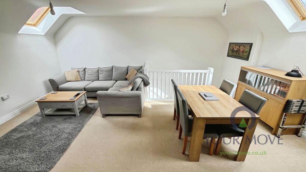 Property photo 1 of 15 Living/Dining Room