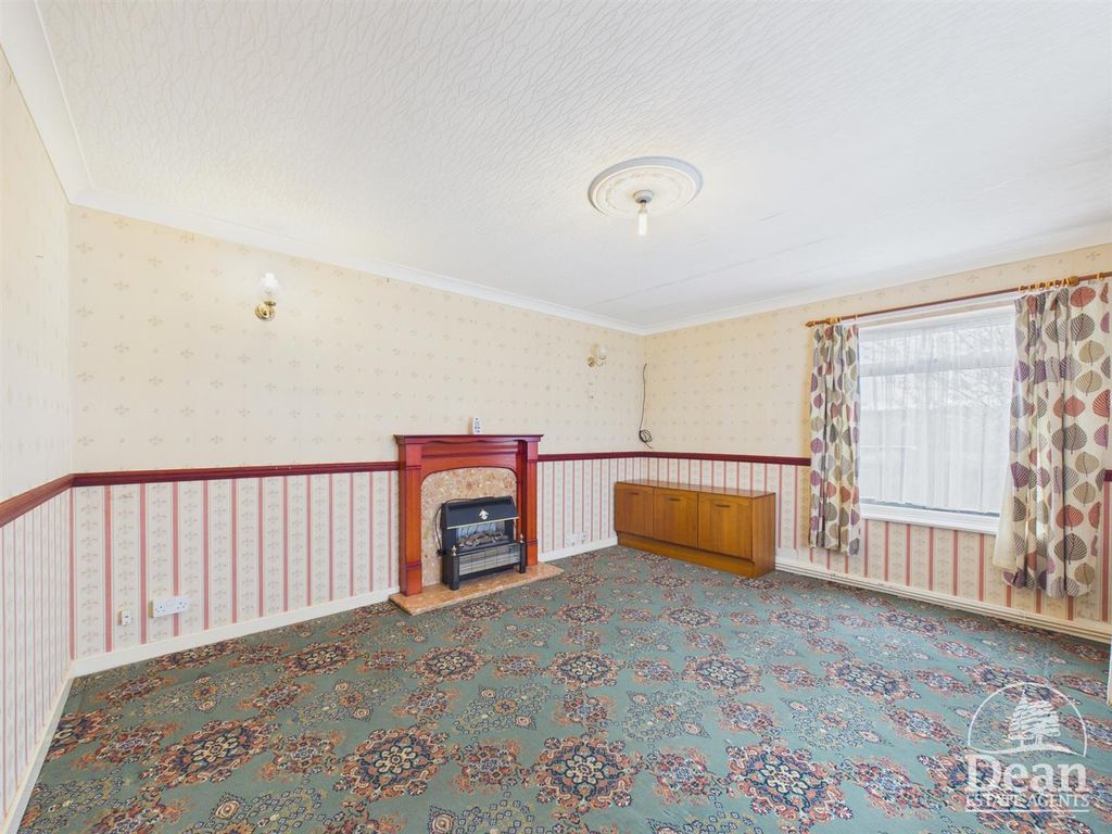 Property photo 2 of 15