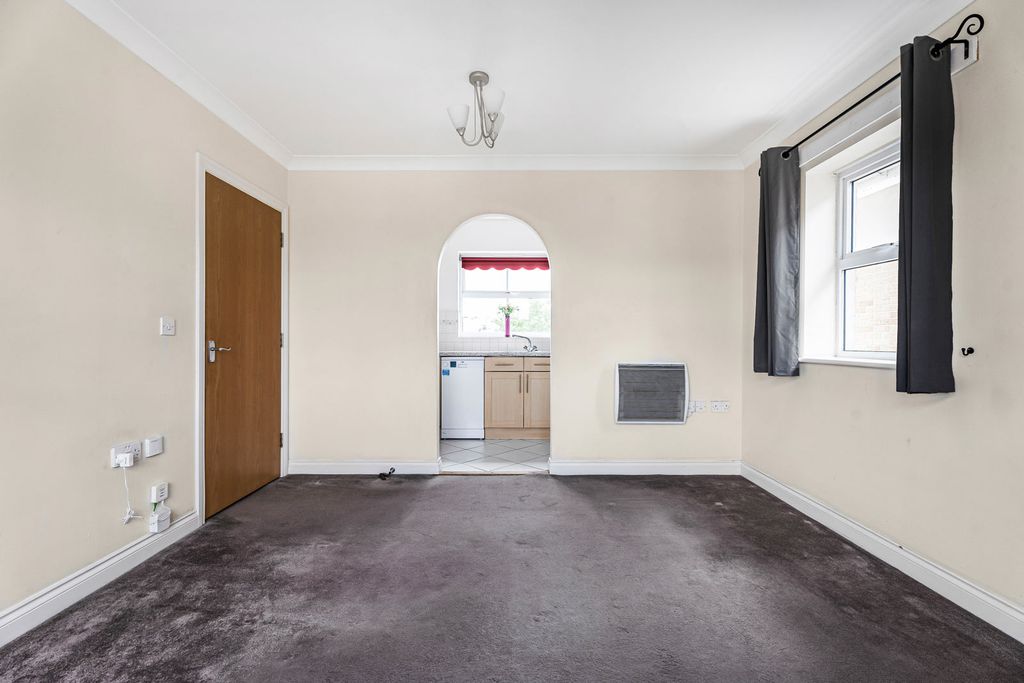 Property photo 2 of 11 Reception Room