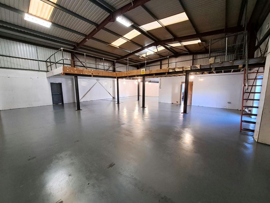 Property photo 2 of 5 P2.Jpg