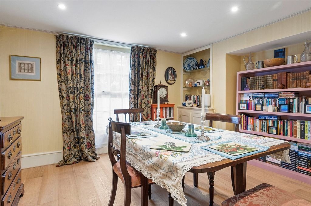 Property photo 3 of 15 Dining Room