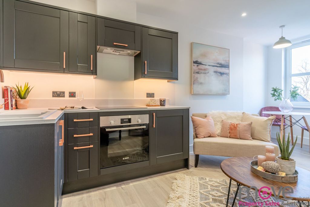 Property photo 3 of 9 Photo 2