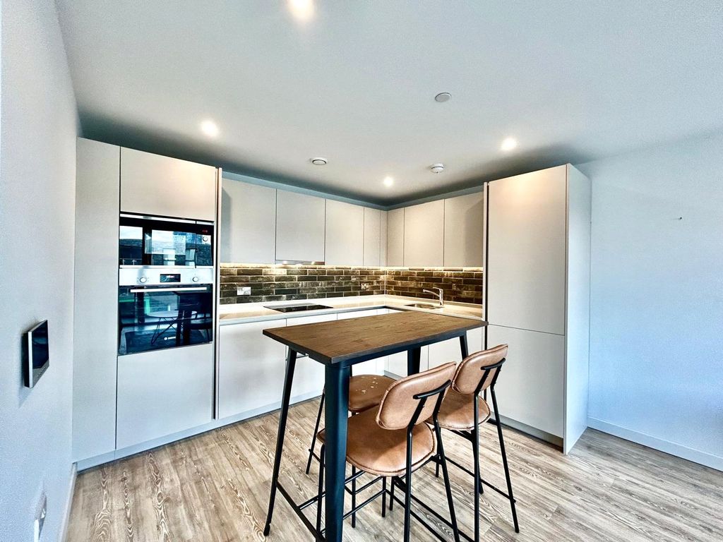 Property photo 3 of 11 Picture No. 14