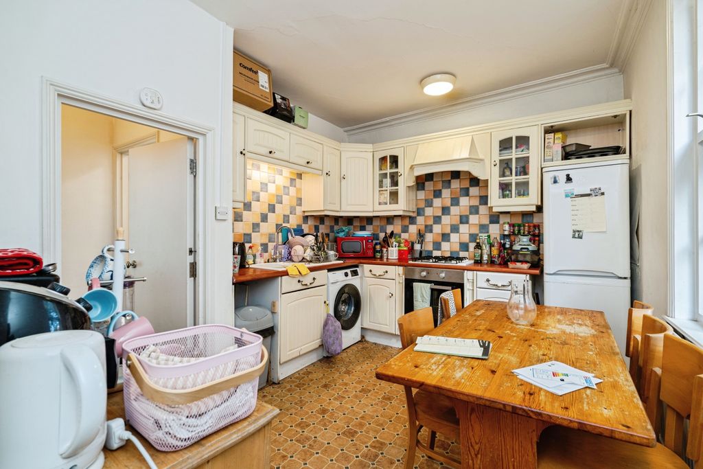 Property photo 2 of 26 Kitchen / Diner