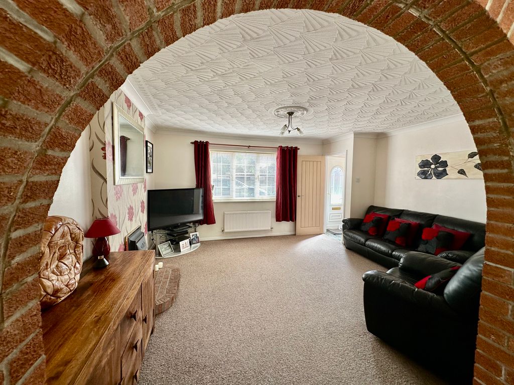 Property photo 2 of 26 Img_3288