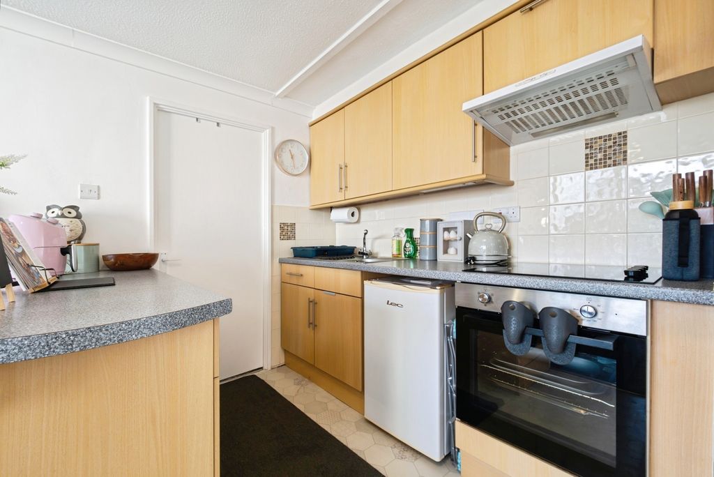 Property photo 3 of 15 Photo