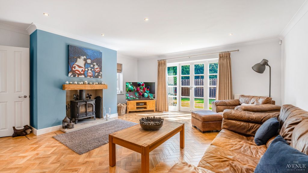 Property photo 2 of 45 4242055