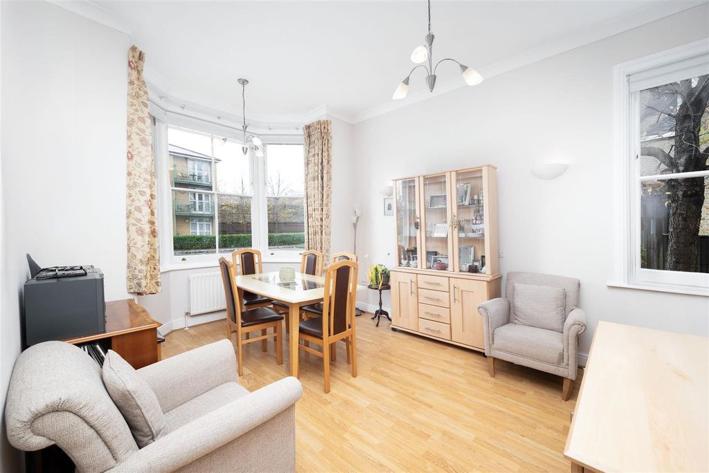 Property photo 2 of 14 Photo 1