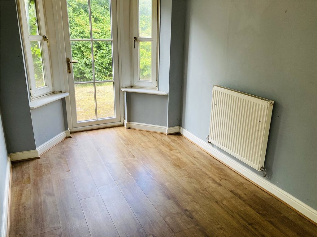 Property photo 3 of 16 Picture No. 04
