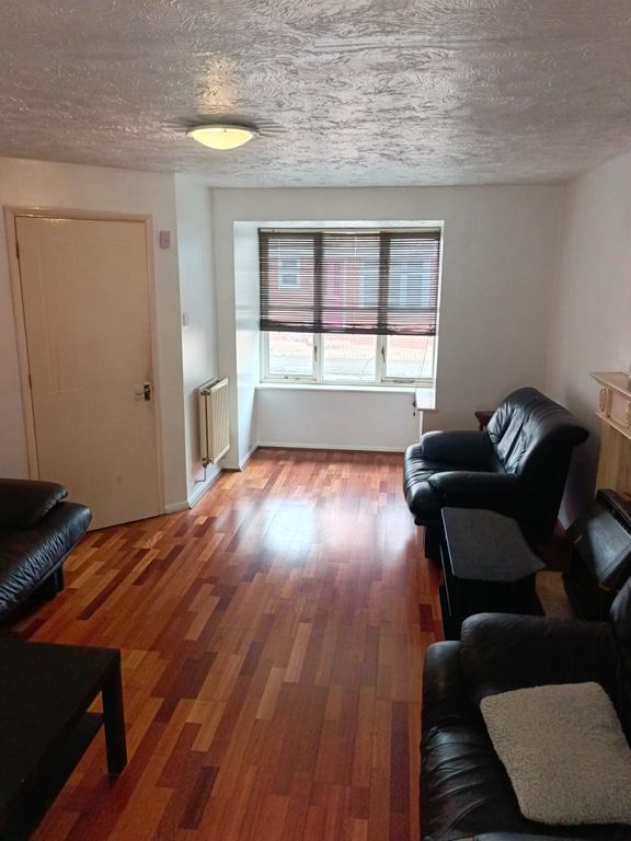 Property photo 2 of 7 Whatsapp Image 2026-10-19 At 16.55.19 6