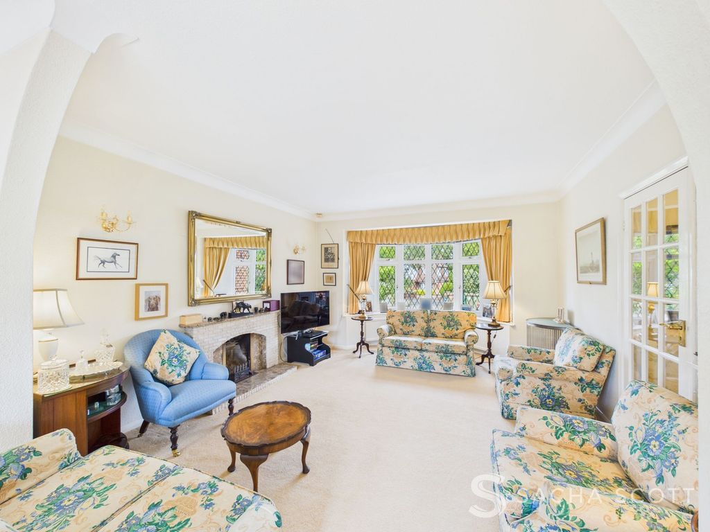 Property photo 2 of 34 Living Room