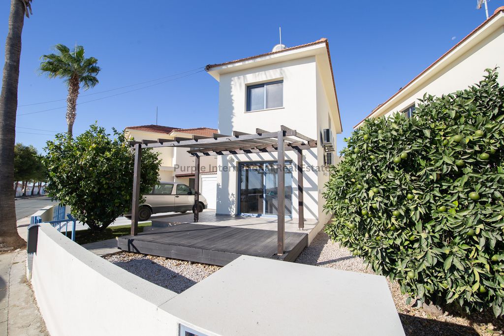 Property photo 1 of 26