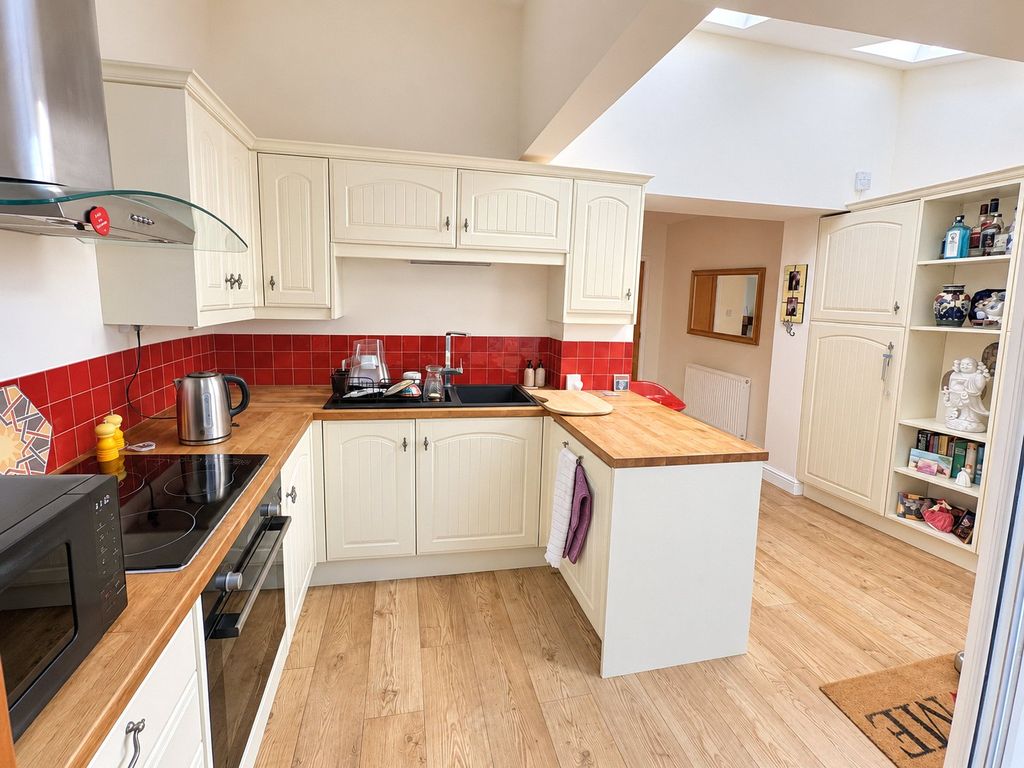 Property photo 2 of 13 Picture No. 07