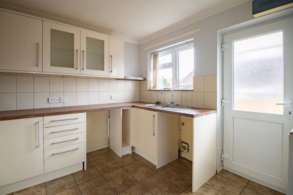 Property photo 3 of 20 4197486