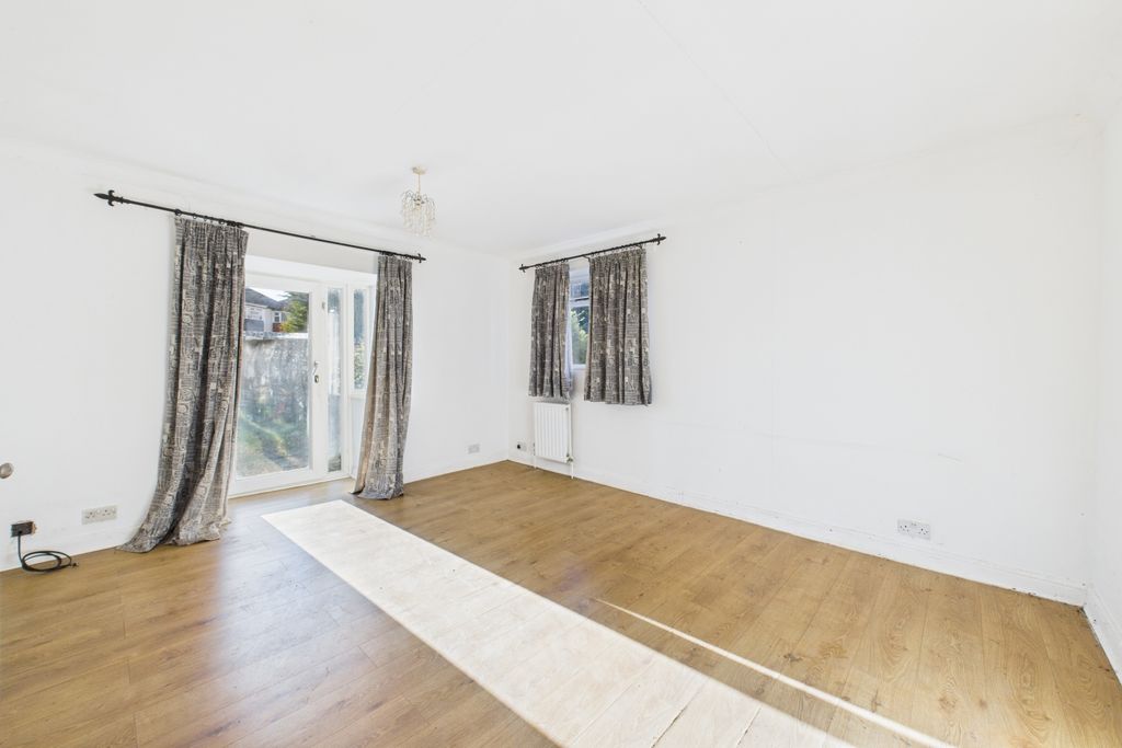 Property photo 2 of 13 Living Room