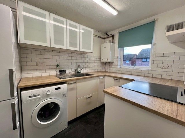 Property photo 2 of 10 4