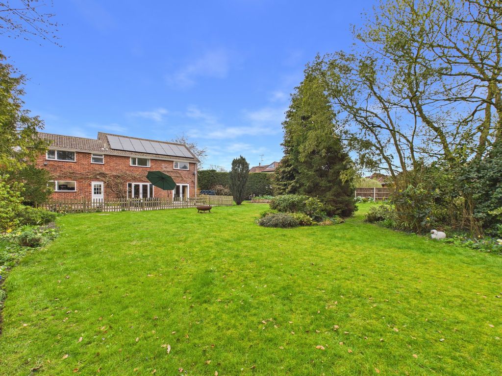 Property photo 2 of 23