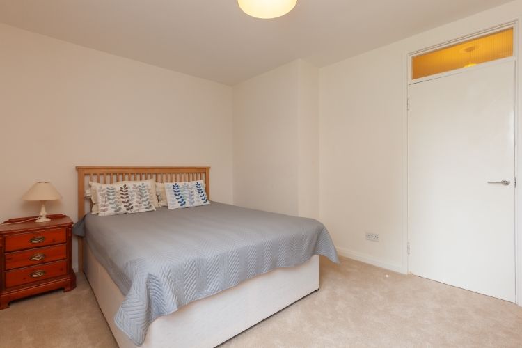 Property photo 3 of 18 279185