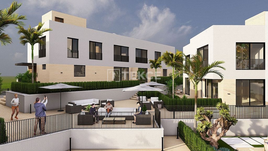 Property photo 3 of 32