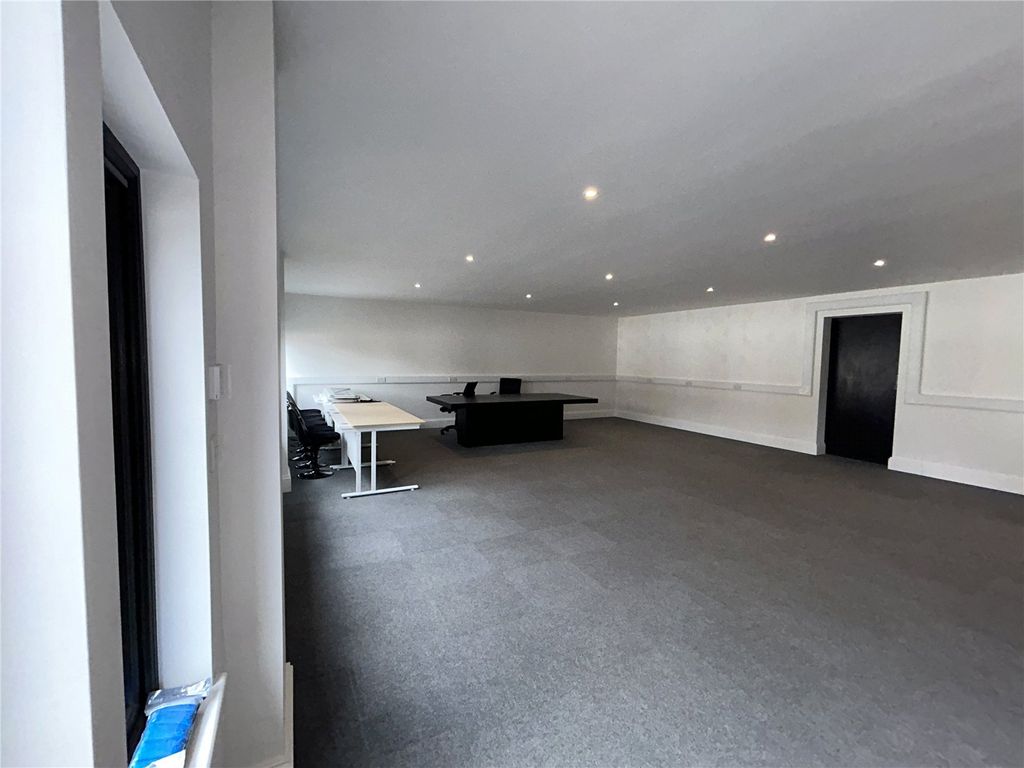 Property photo 2 of 4 Picture No. 02