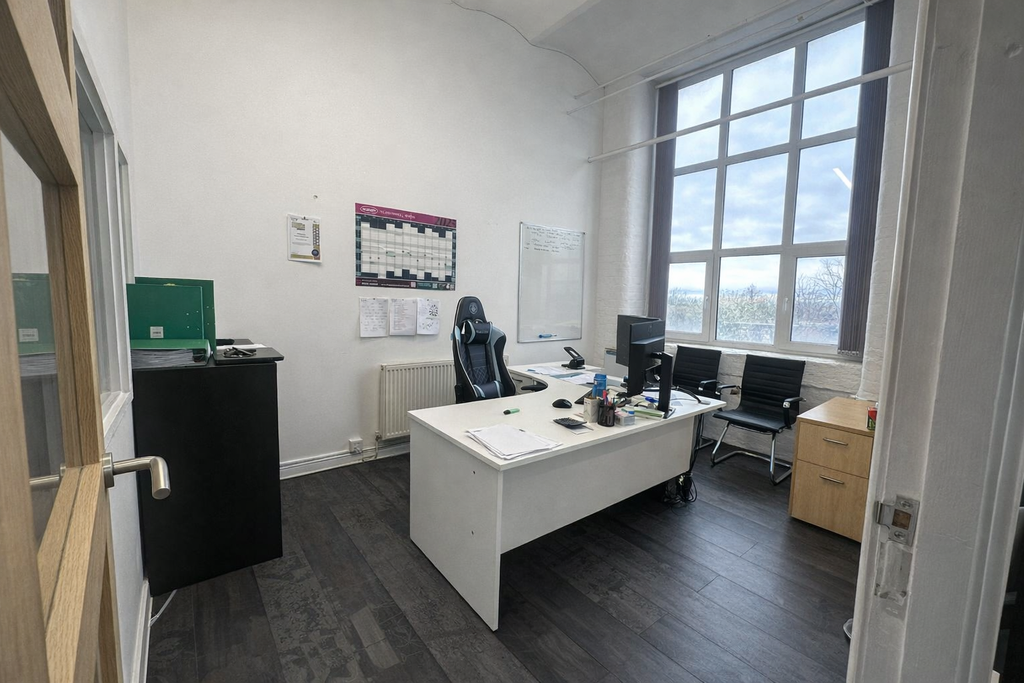 Property photo 3 of 6