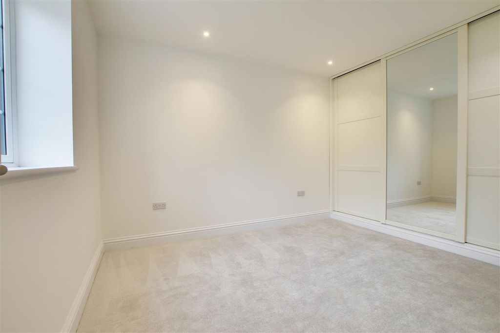 Property photo 3 of 10 Img_7831-Img_7833.Jpg