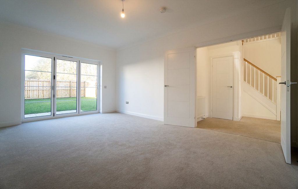 Additional image 7 of 5 bed villa for saleLochlibo Road, Irvine KA11