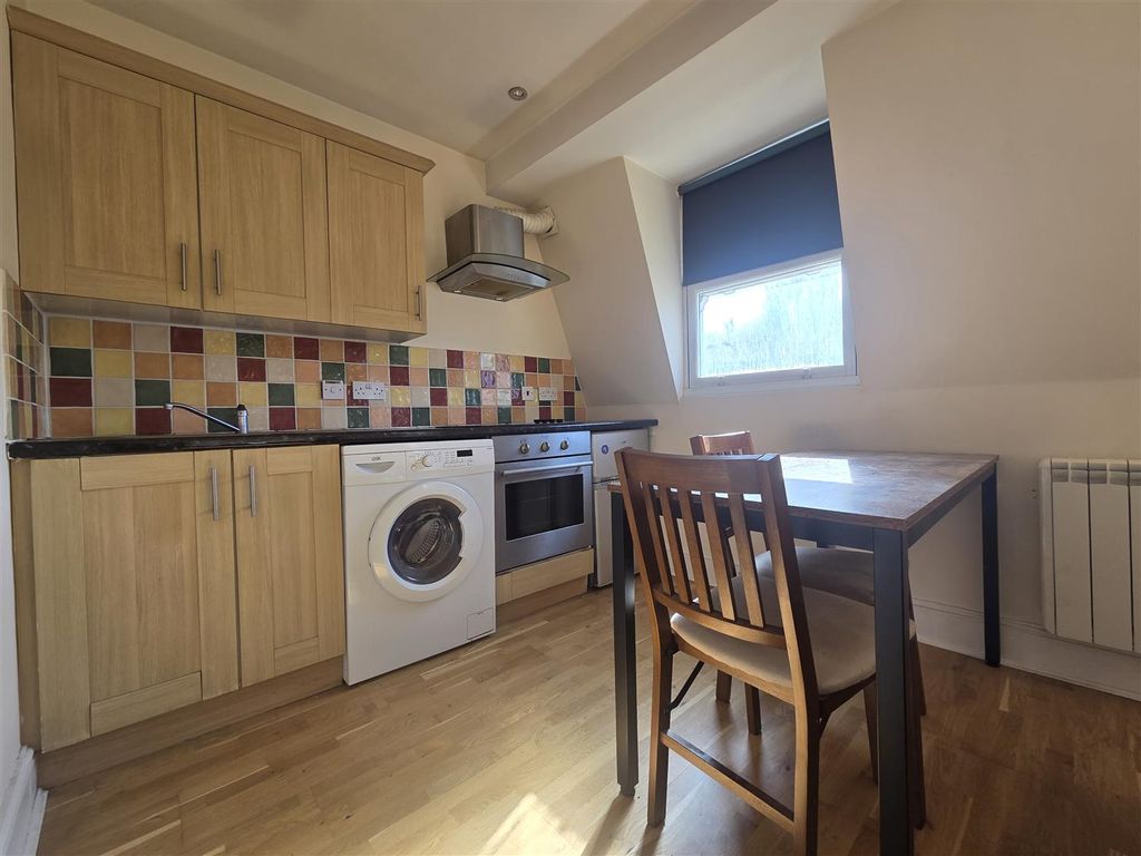 Property photo 2 of 6 Dining.Jpg