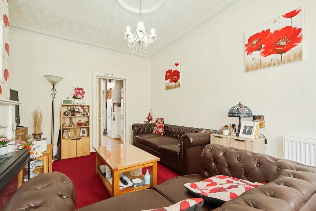 Property photo 3 of 17 Image