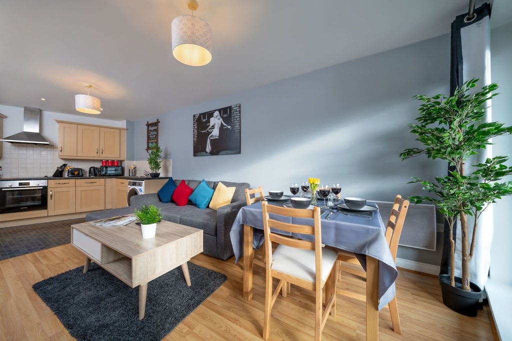 Property photo 3 of 12 Image