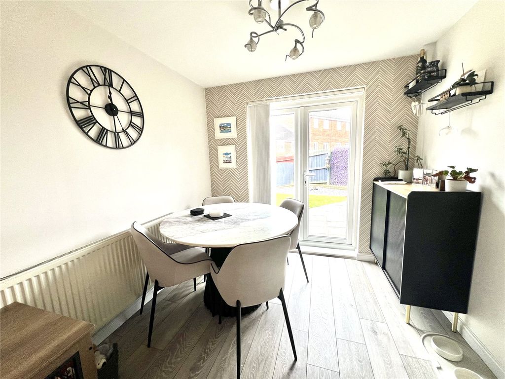 Property photo 3 of 14 Picture No. 02