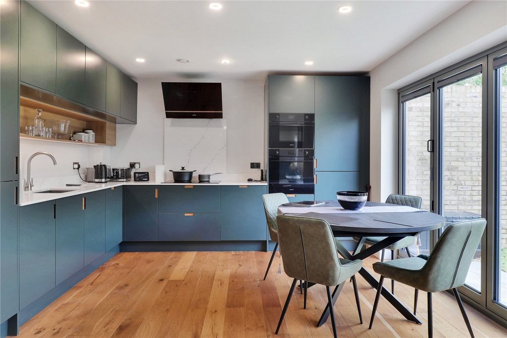 Property photo 3 of 14 Kitchen/Reception Rm