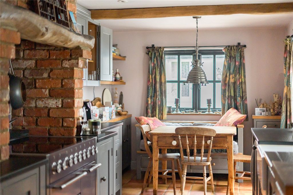 Property photo 3 of 29 Picture No. 85