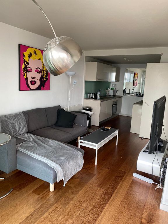 Property photo 2 of 11 Lounge