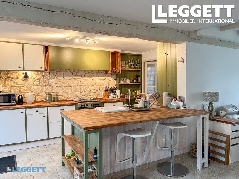 Property photo 2 of 10