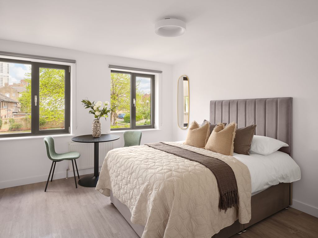 Property photo 3 of 8