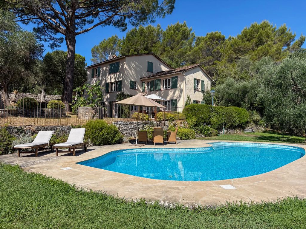 Property photo 2 of 34