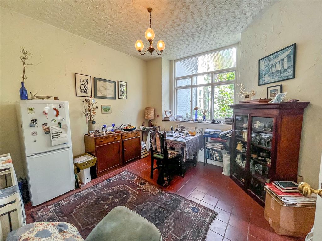 Property photo 3 of 16 Dining Room
