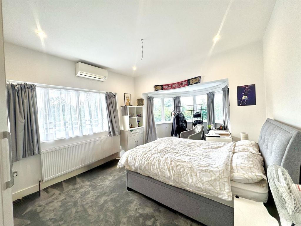 Additional image 21 of 5 bed semi-detached house for saleCheyne Walk, Croydon CR0