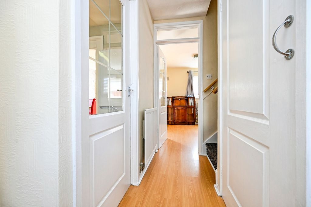 Property photo 3 of 17 Pbox-Img.Jpg