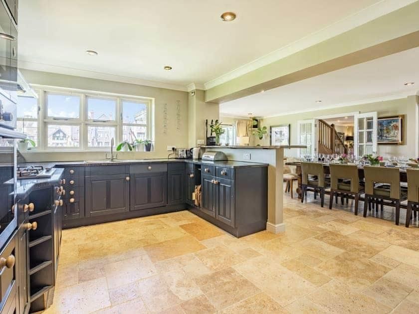 Property photo 2 of 17 11062743.Jpg