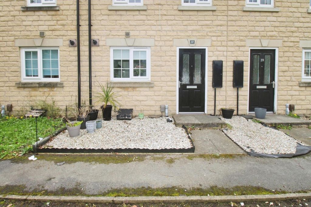 Property photo 2 of 27 Front (Exterior)