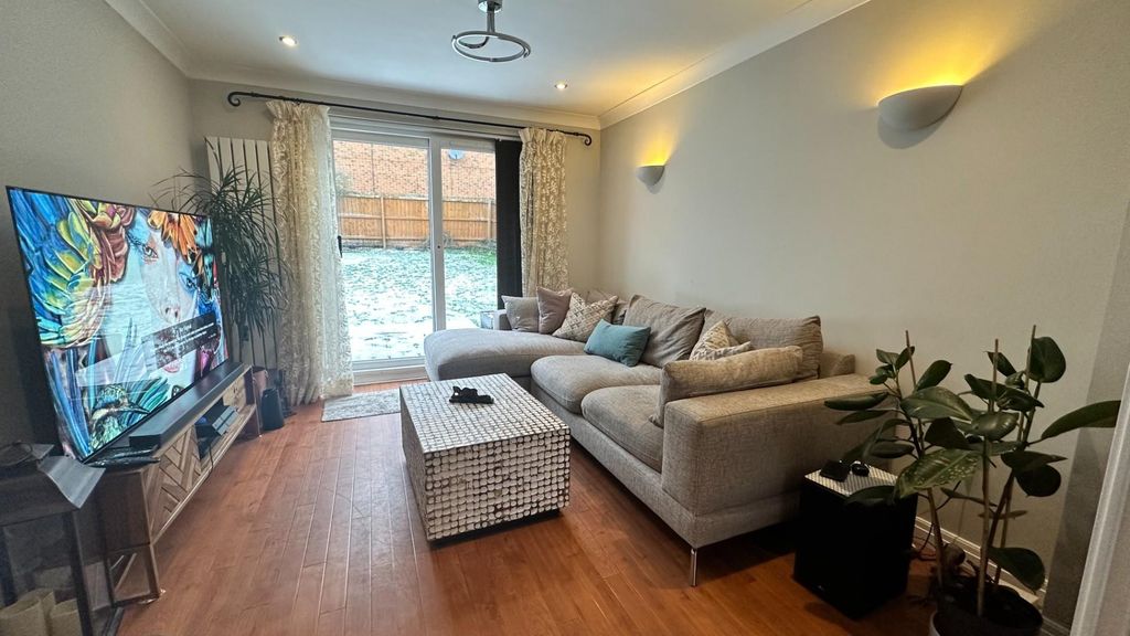 Property photo 3 of 13 Img_1052.Jpg