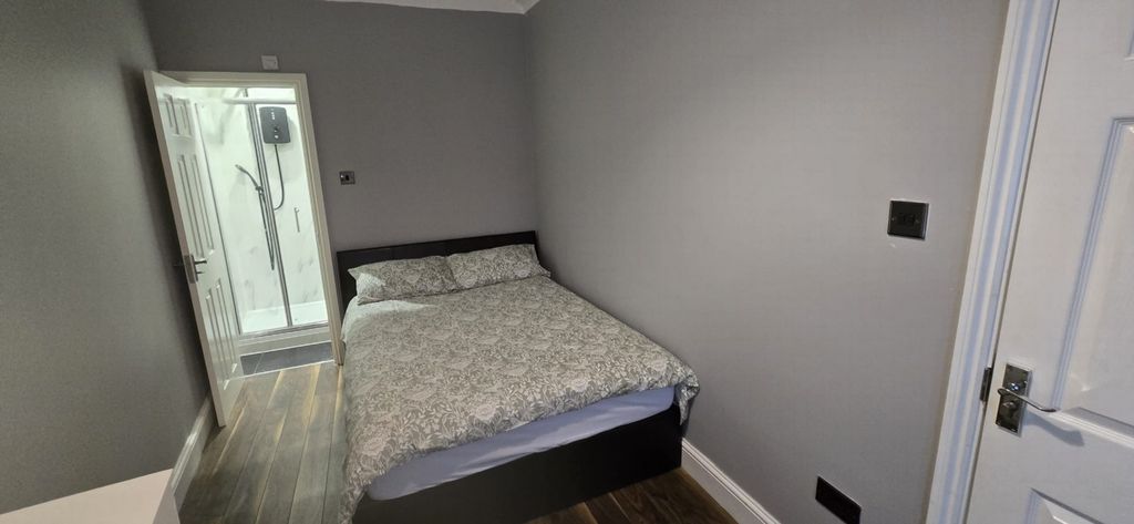 Property photo 1 of 10 Photo 1